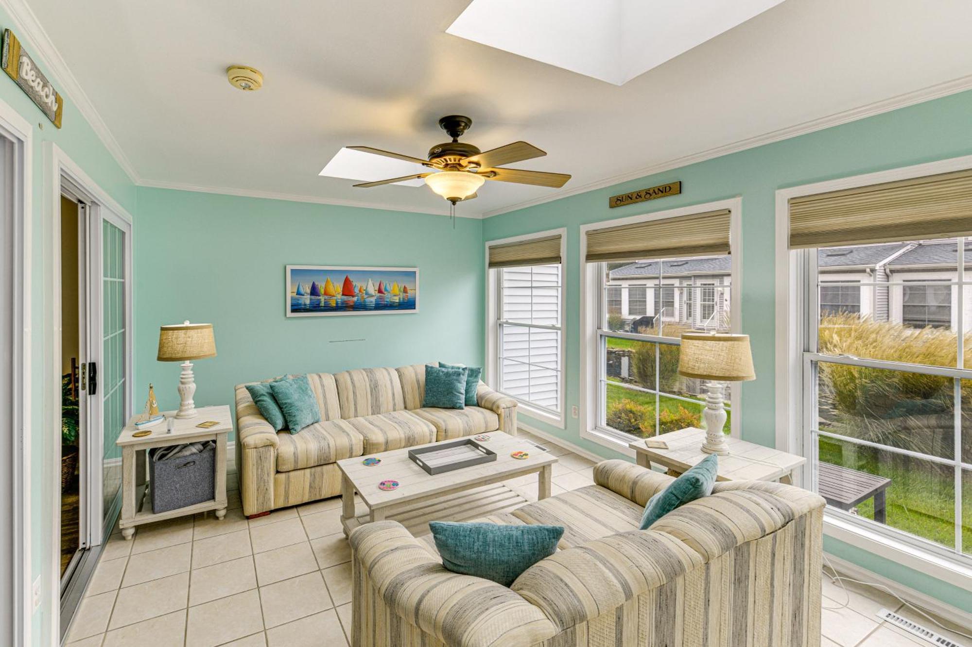 Luxe Updated Resort Escape Less Than 2 Mi To Rehoboth Beach Exterior photo