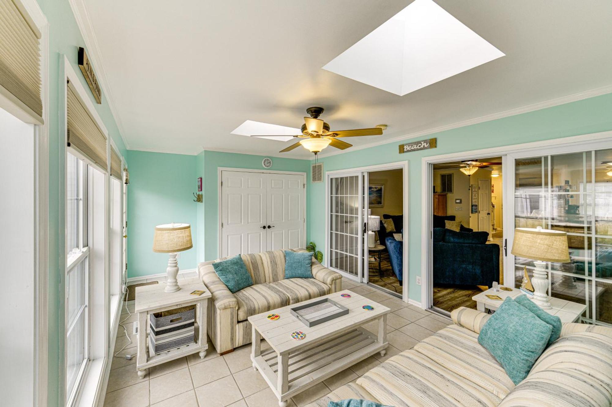 Luxe Updated Resort Escape Less Than 2 Mi To Rehoboth Beach Exterior photo